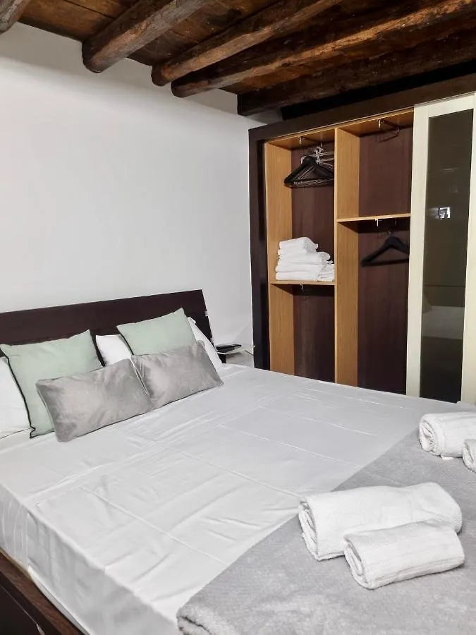 Stelletta9 - Campo Marzio Apartment Rome
